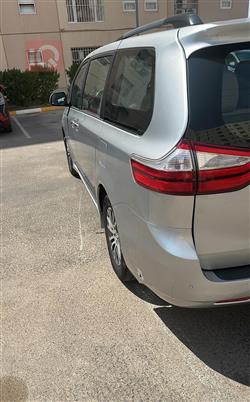 تويوتا سيينا